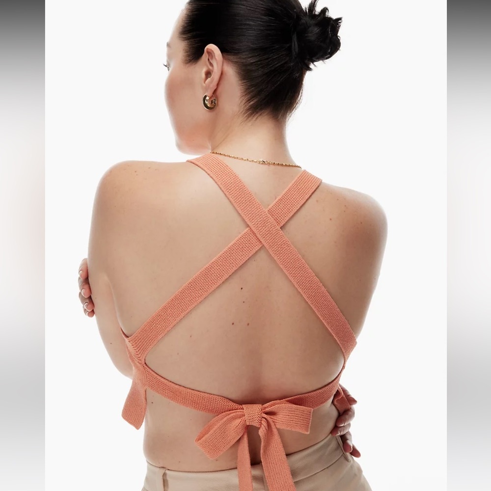 Aritzia Wilfred Cayenne crop top orange knit open back small